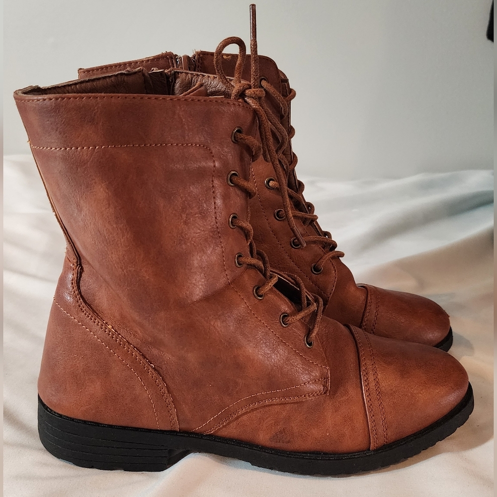 Charlotte Russe Rust Brown Lace-Up Ankle Boots Minor Wear 9